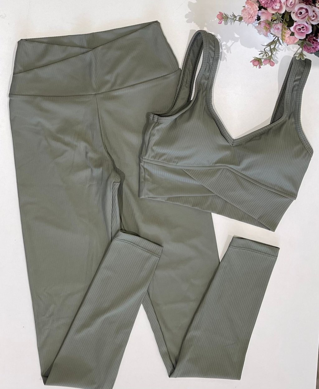 Conjunto vestem canelado