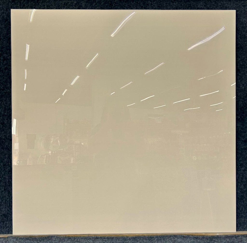 Gran Onyx bege 82x82