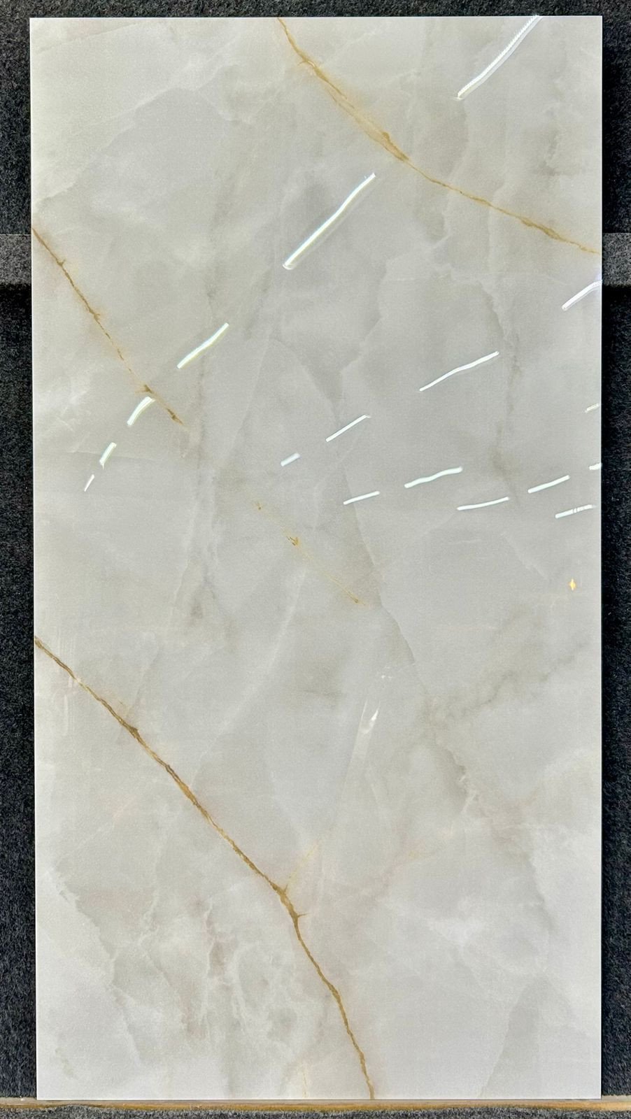 Onix Gold 61x116