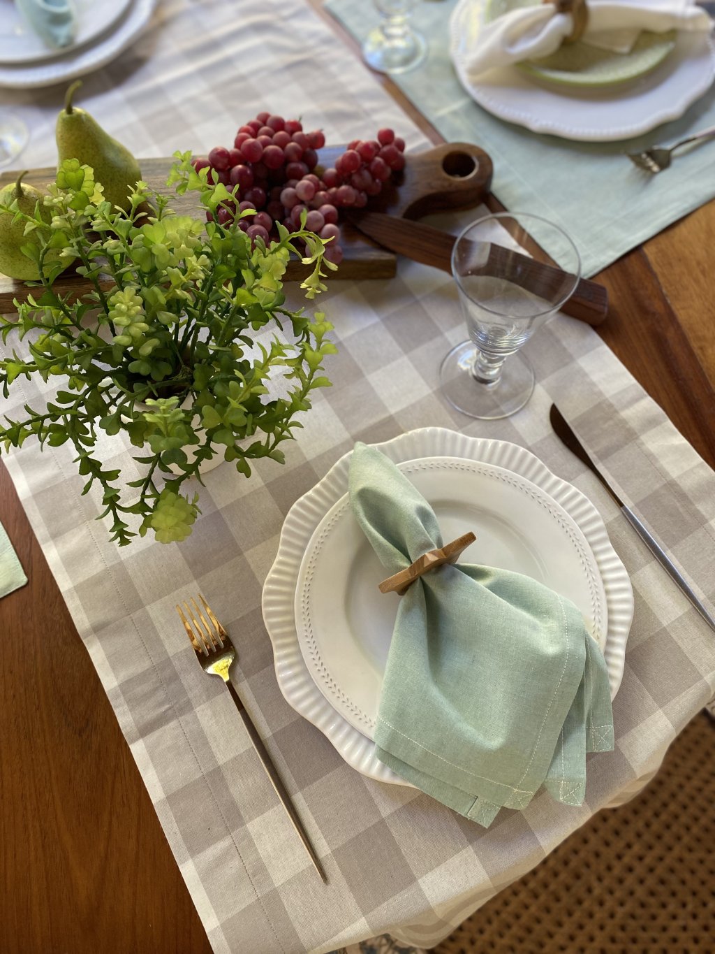 Trilho de mesa Quadriculado