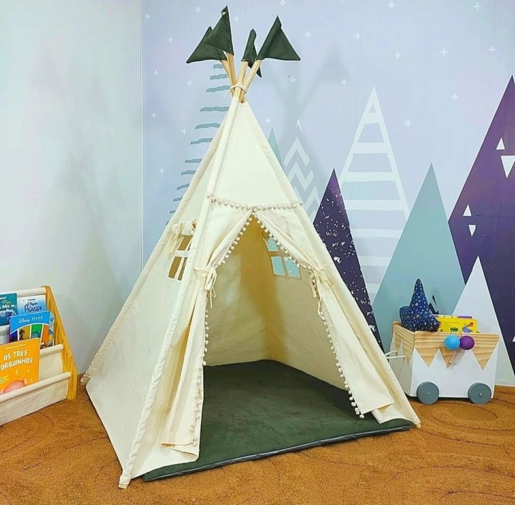 Cabana Infantil Com Colchonete e bandeirinhas