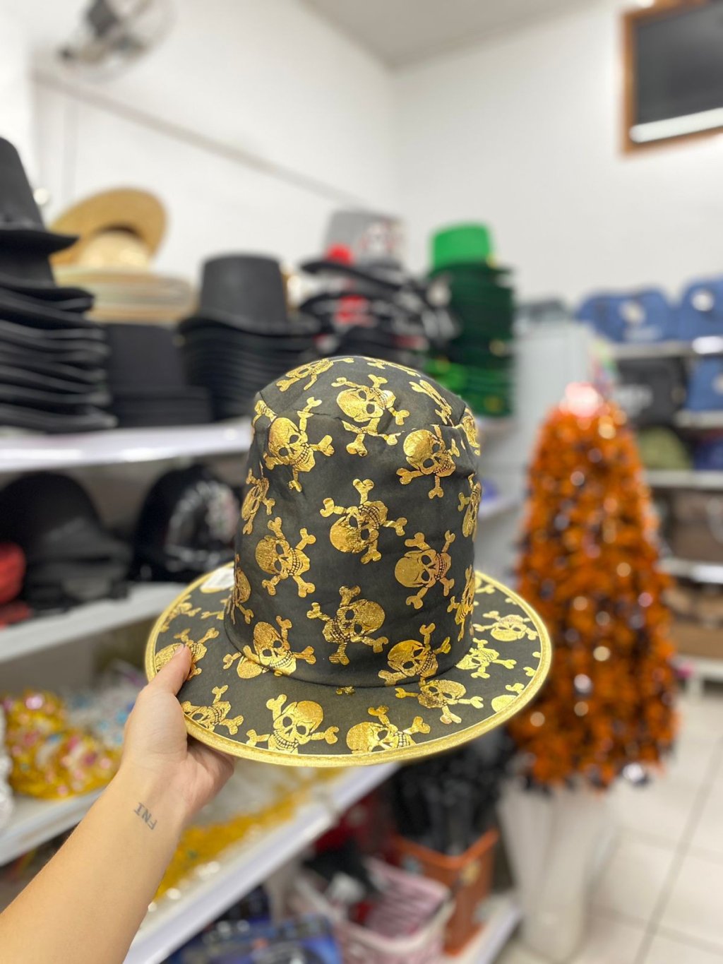 Cartola Caveiras Dourada