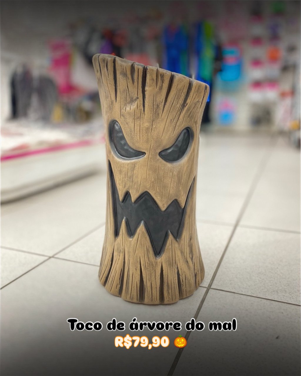 Toco de árvore do mal