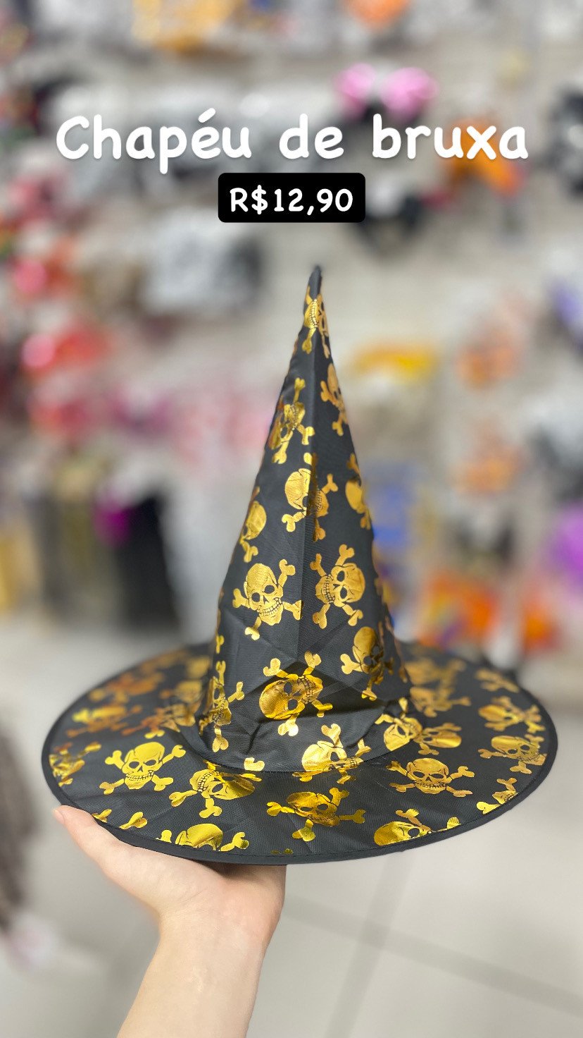 Chapéu de bruxa com caveira dourada