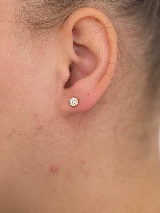 Brinco ponto de luz Cravejado Tarracha Baby