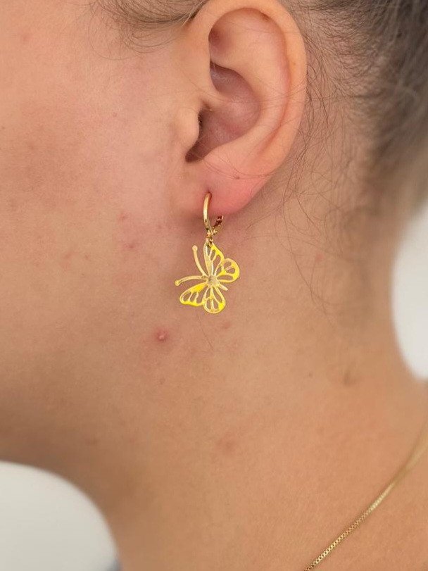 Brinco Argolinha com Pingente Borboleta 