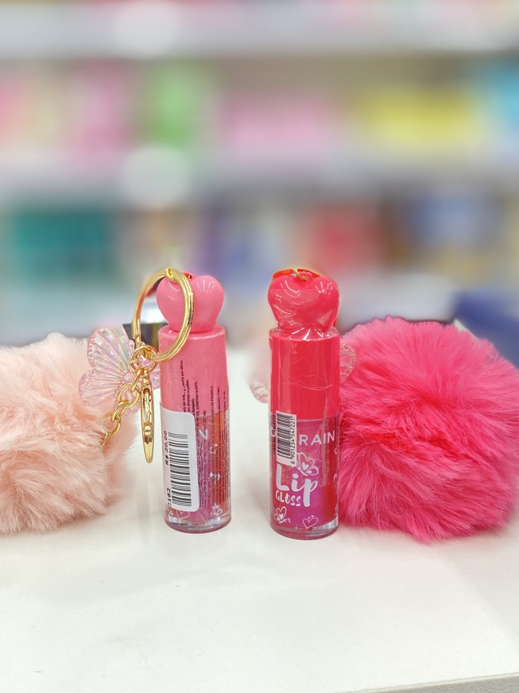 Lip gloss chaveiro pompom