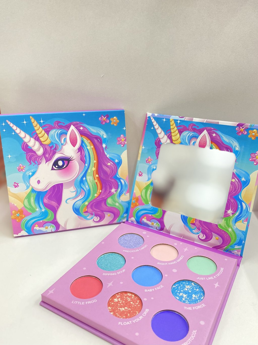 Paleta de sombras unicórnio 