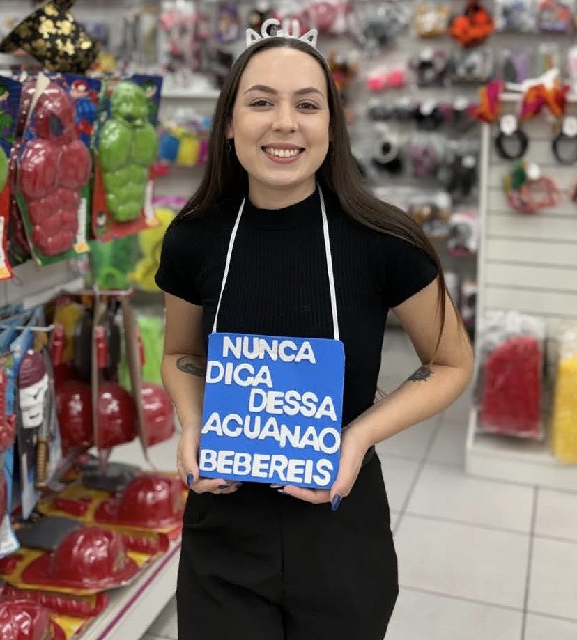 Placa nunca diga dessa água não bebereis