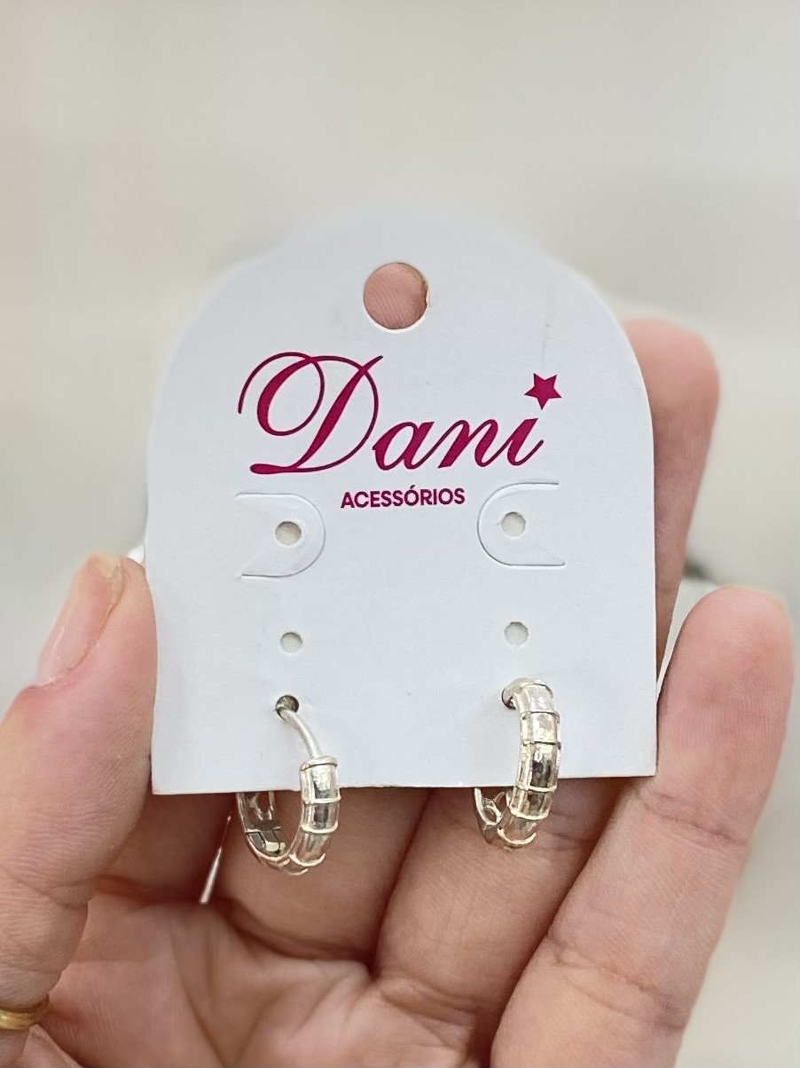 Brinco argola Click Prata