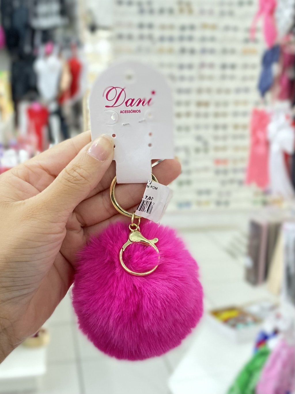 Chaveiro Pompom médio rosa pink 