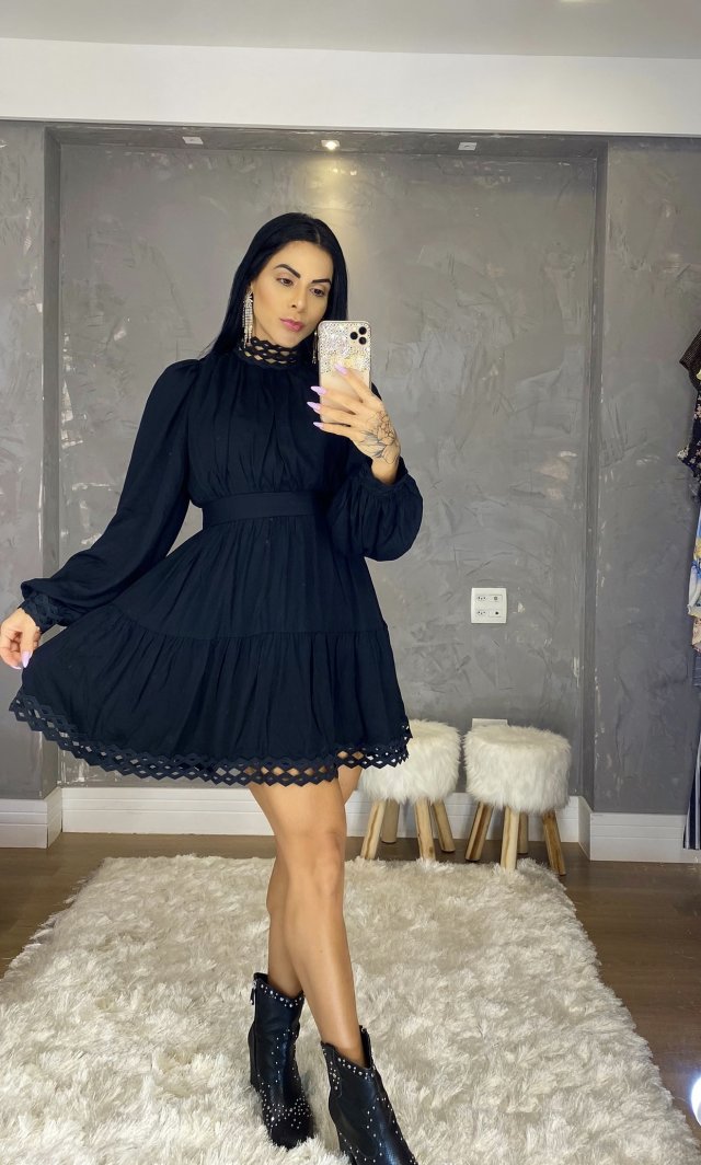 Vestido preto rodado 