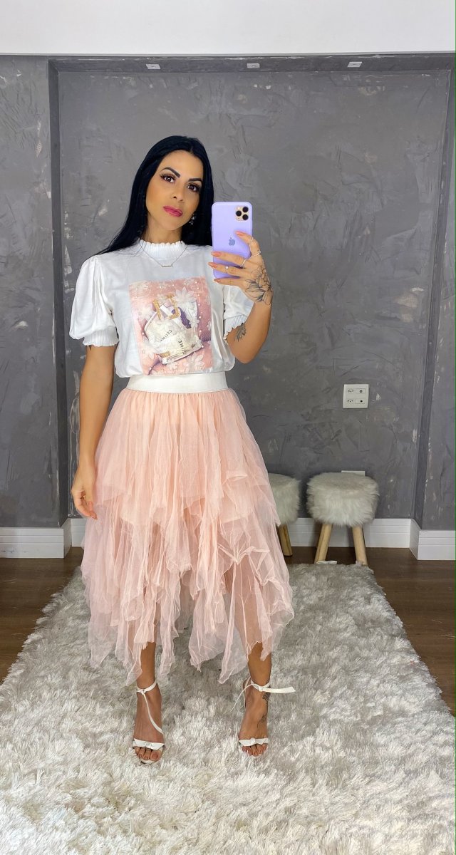 Blusa com aplicações de flores 