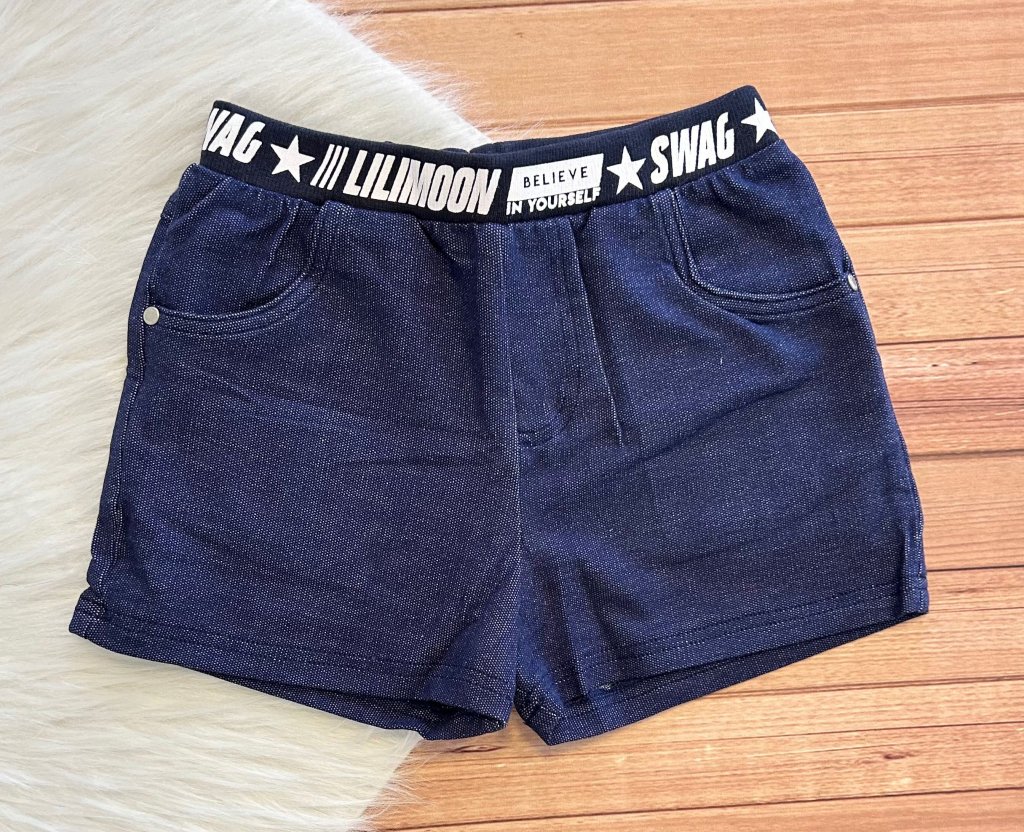 Shorts 18