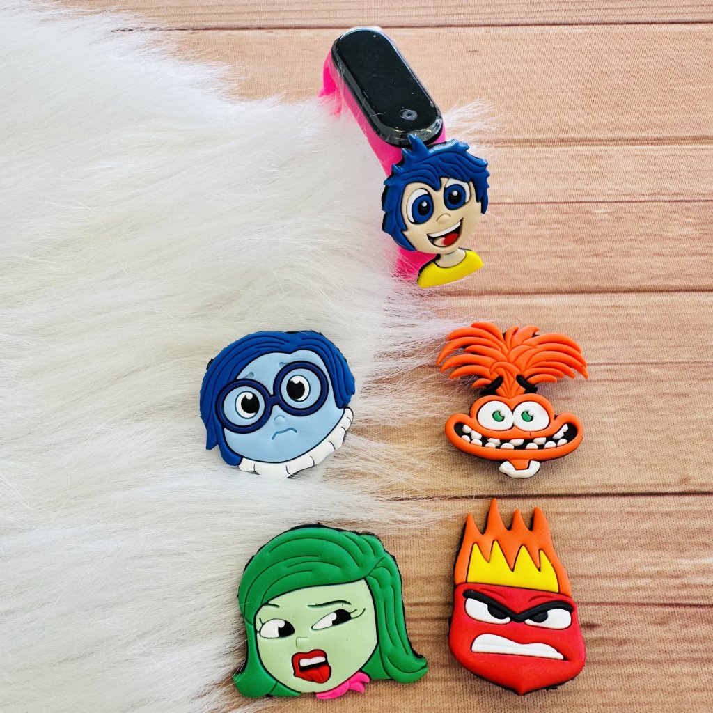 Relógio com 5 apliques 