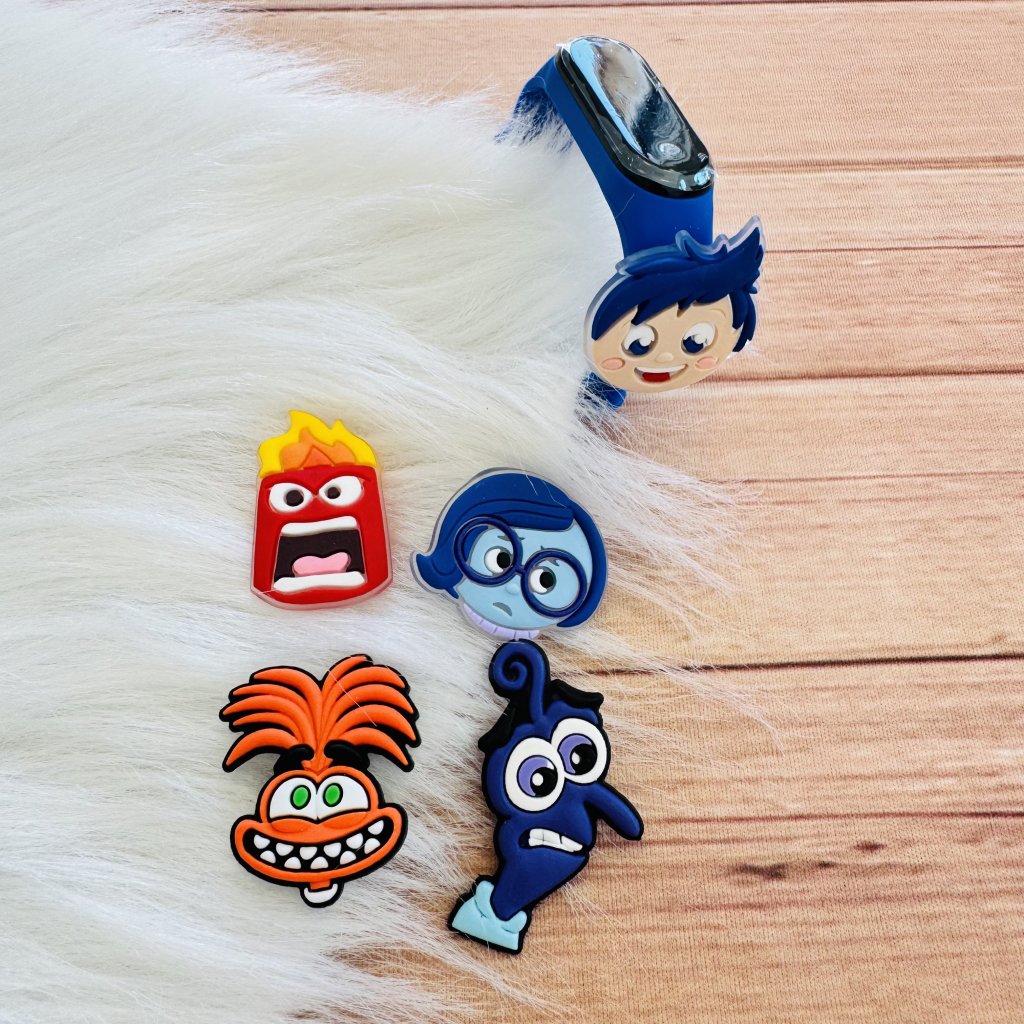 Relógio com 5 apliques 