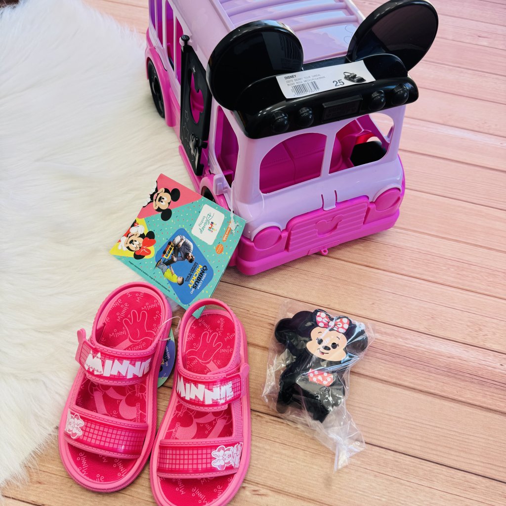 Sandália Disney 22