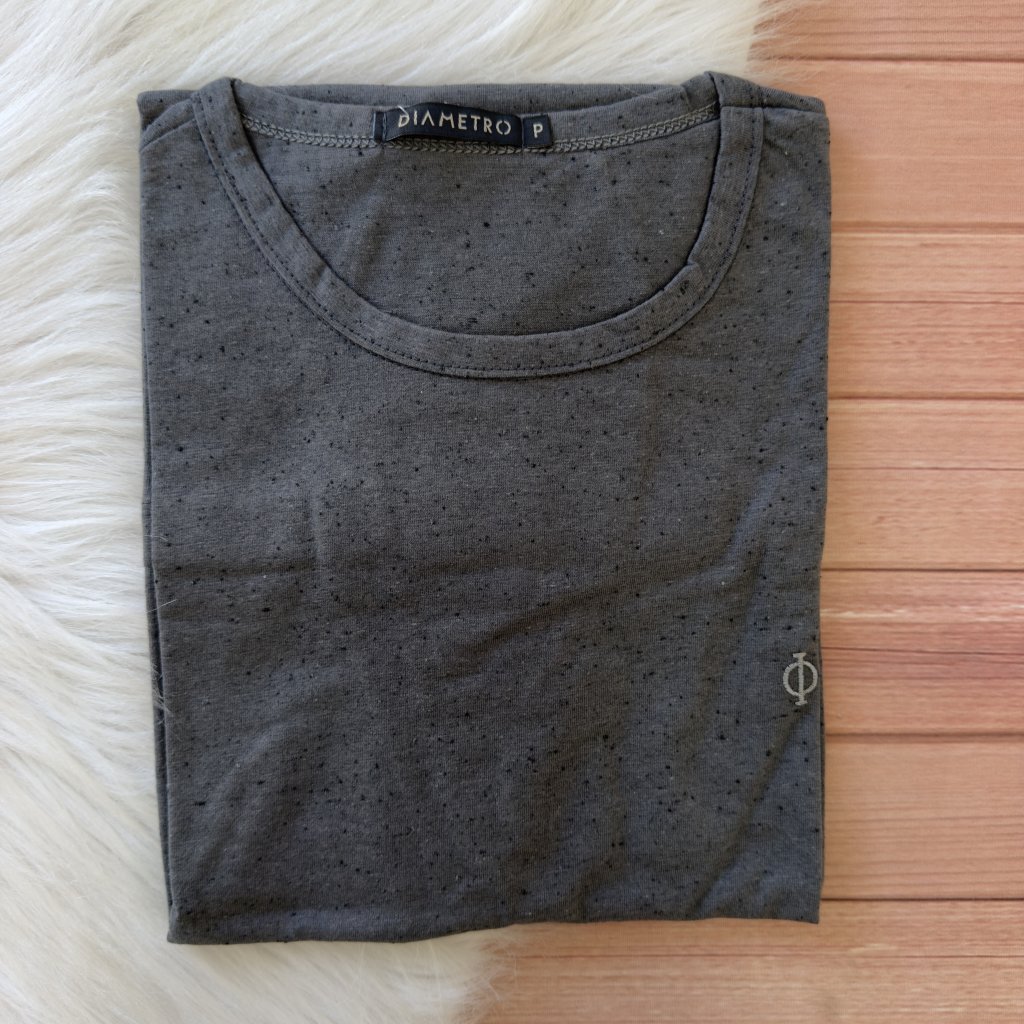Camiseta Diâmetro P
