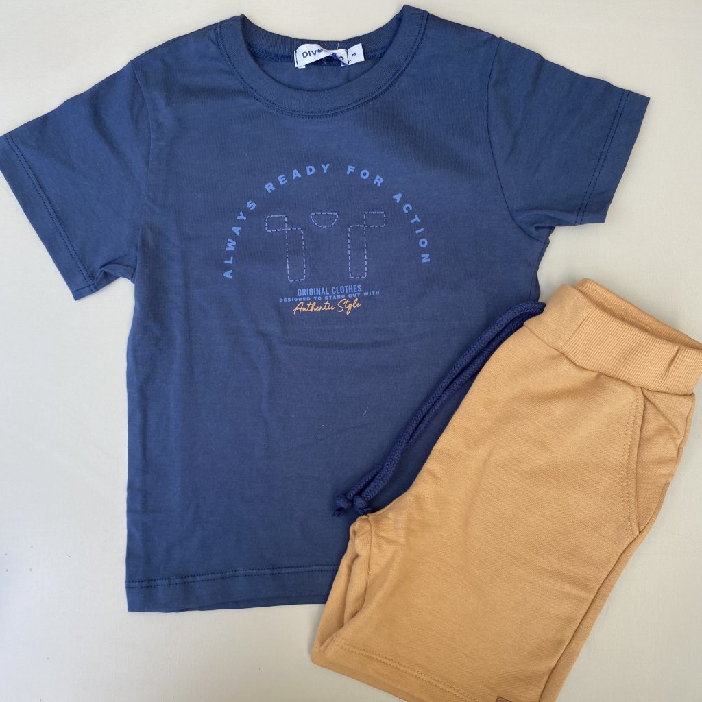 Conjunto camiseta e bermuda DIVERTTO
