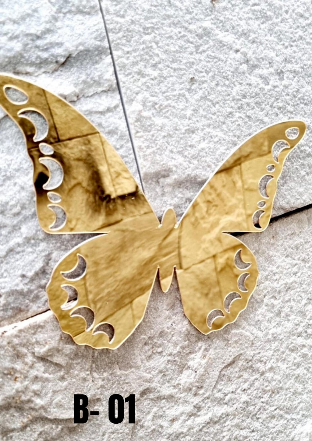 ENFEITE BORBOLETA ESPELHADO 21CM DOURADO 