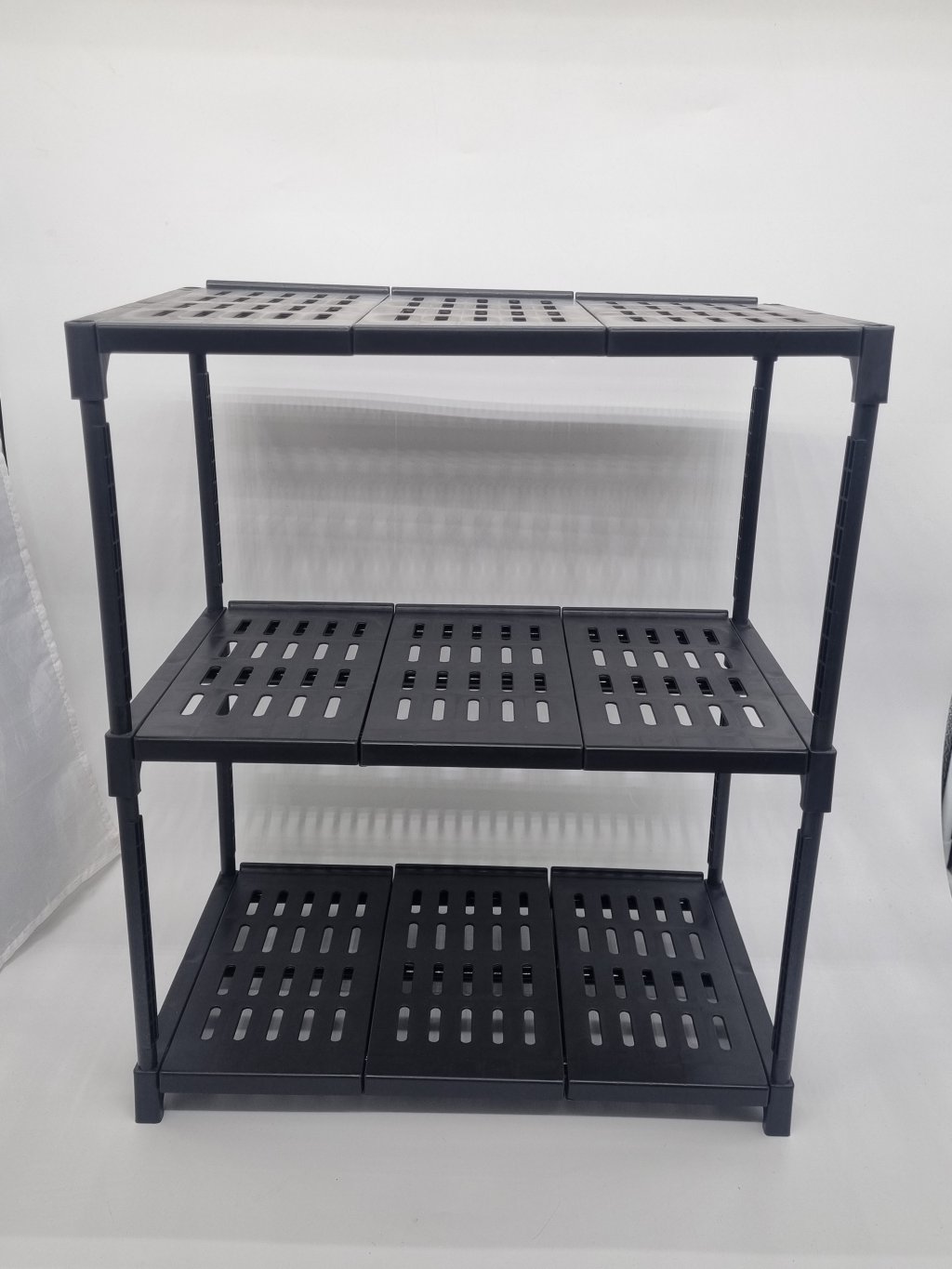SUPORTE DE PLASTICO COM 3 ANDARES 53x44x26 REF: 6825