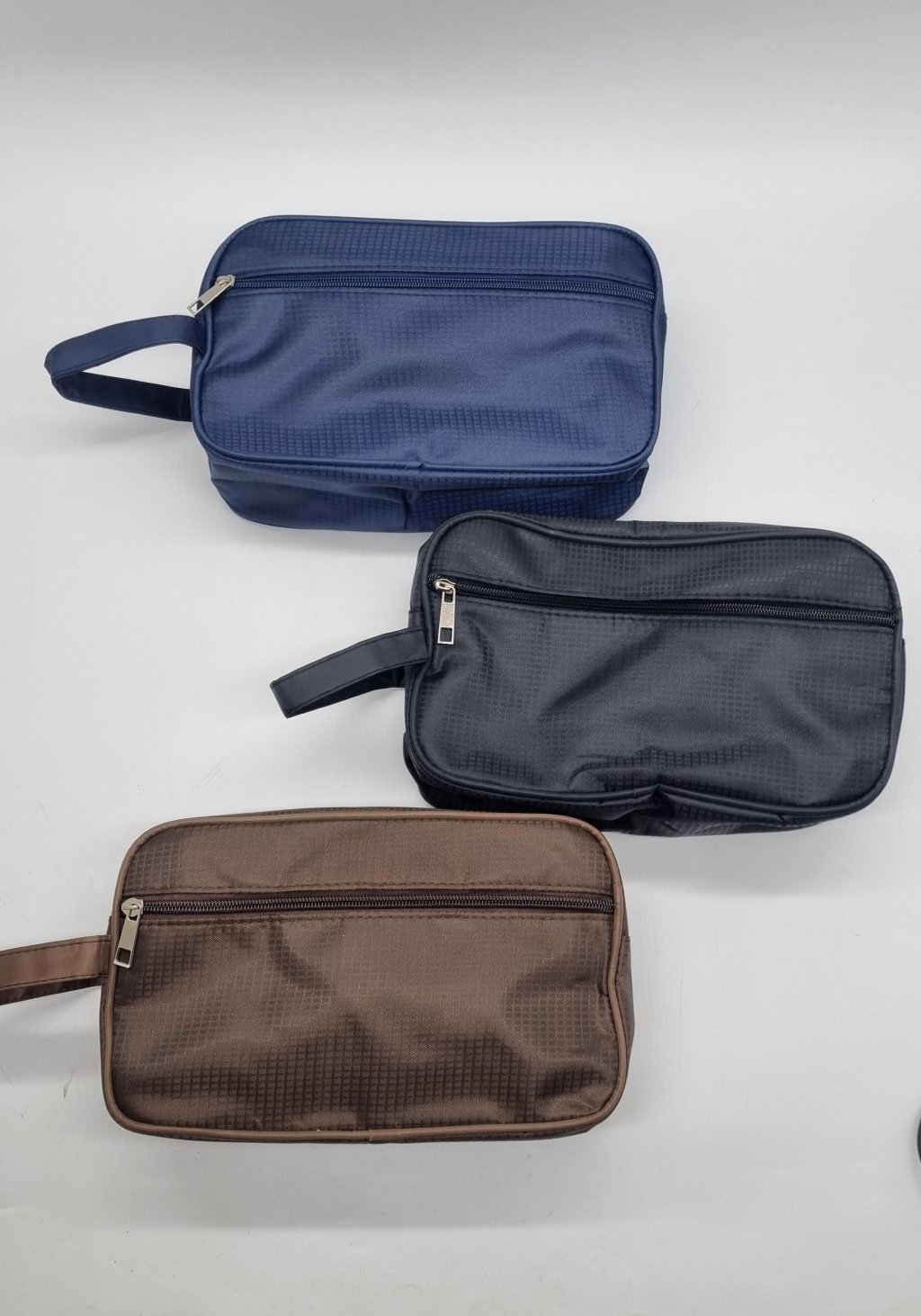 NECESSAIRE COM ALCA EM NYLON REF: 7990