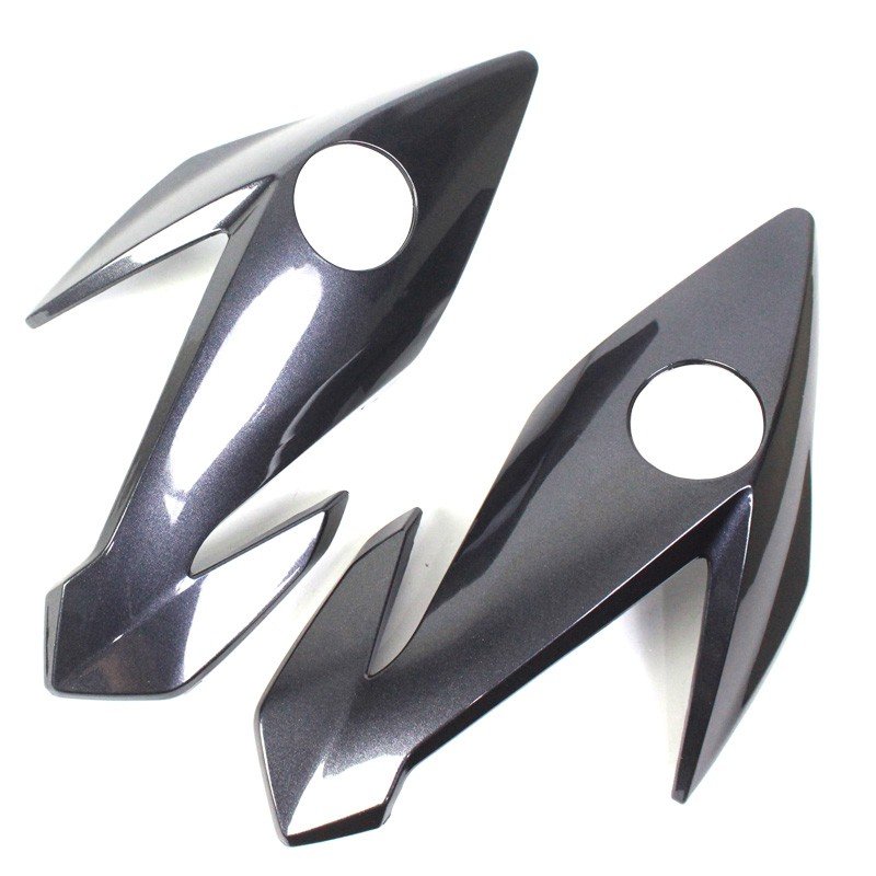 CARENAGEM LAT. DO FAROL COMP. TITAN 160 2022 CINZA MÉTALICO