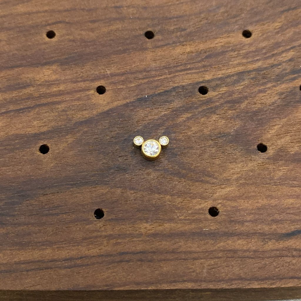 PN0042GO Labret Aço PVD Gold - Zircônia Cristal