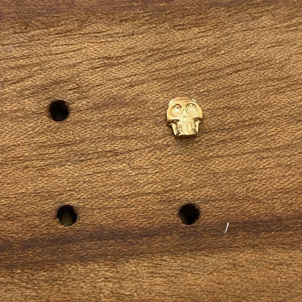 PY0022TN Labret Titânio PVD Gold
