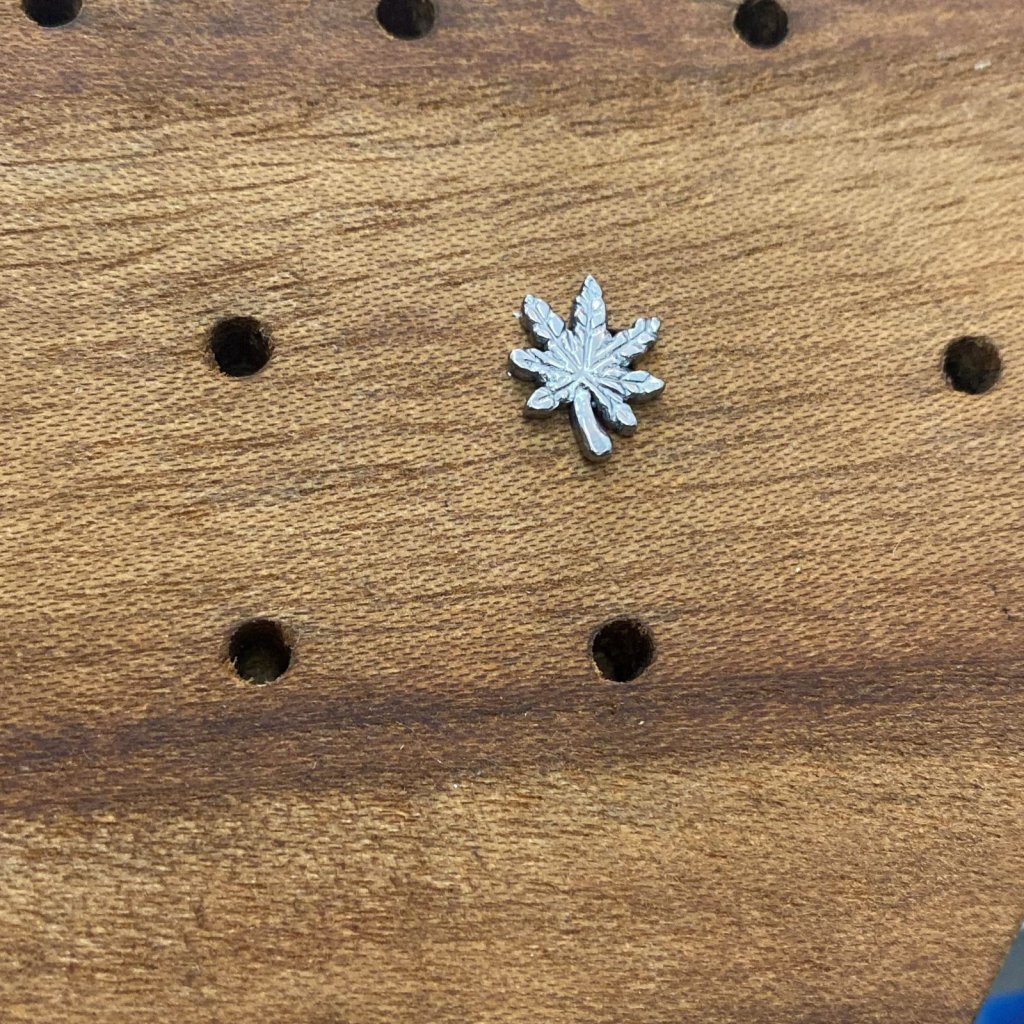 PY0013TN Labret Titânio F-136 