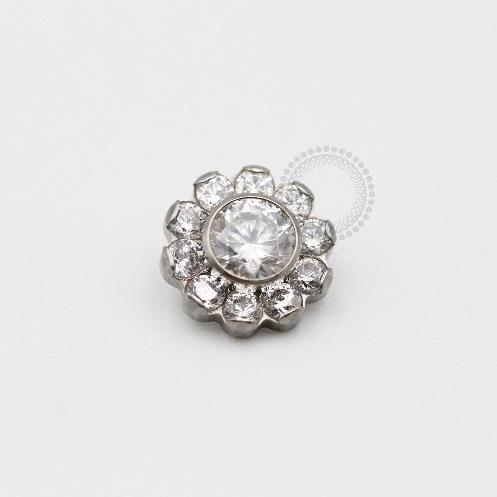 TN362-1 Topo Flor Titânio F-136 - Zircônia Cúbica