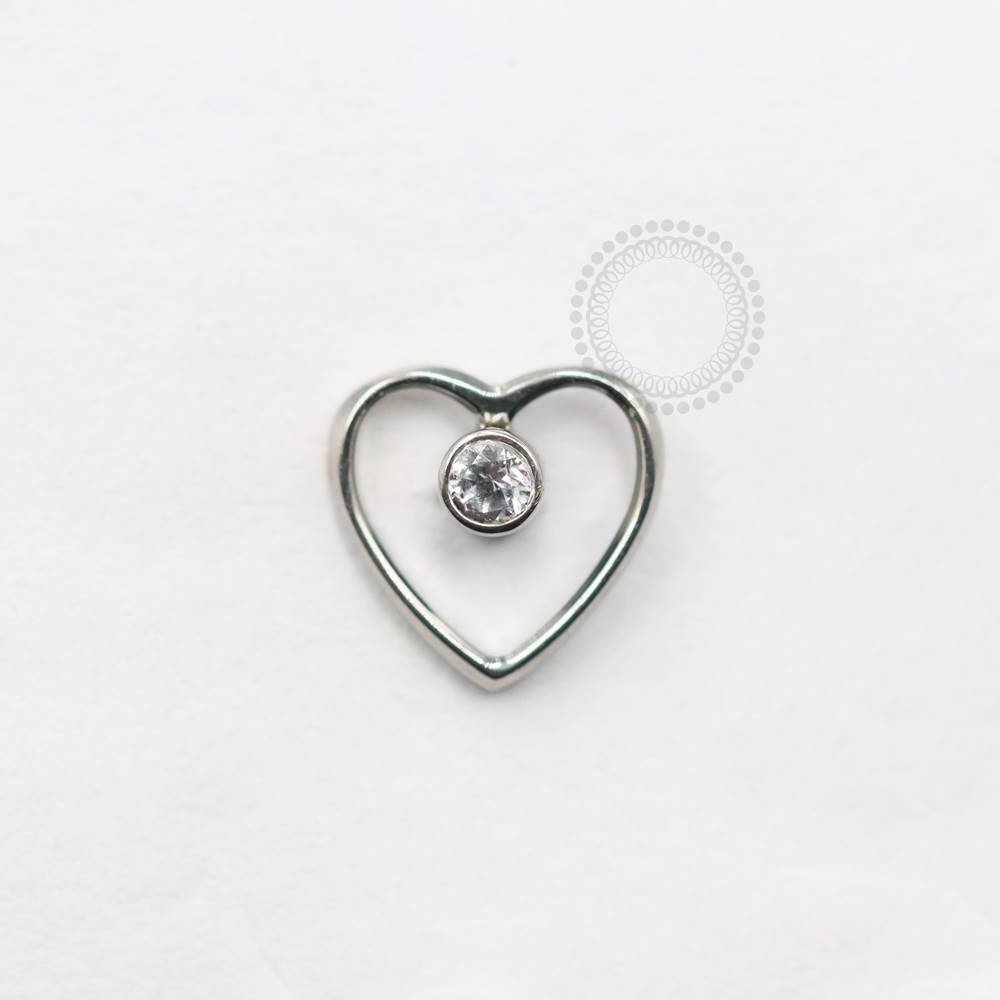 TN877 - CORAÇÃO COM PONTO DE LUZ VAZADO