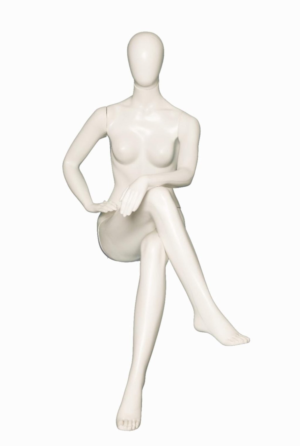 MANEQUIM FEMININO SENTADA 