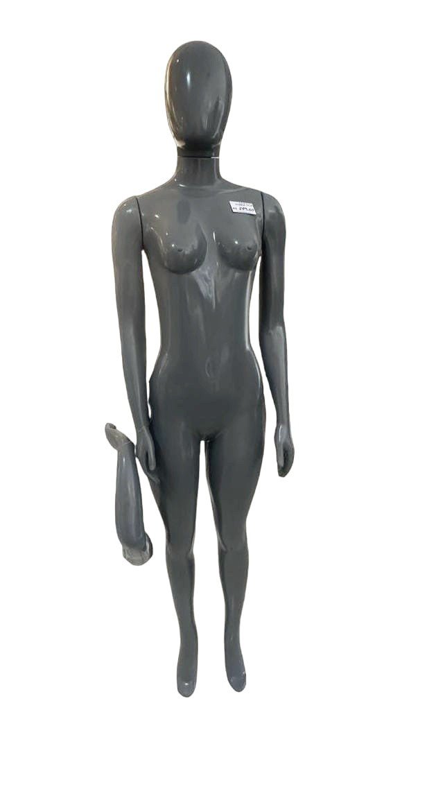 MANEQUIM FEMININO PLÁSTICO CINZA