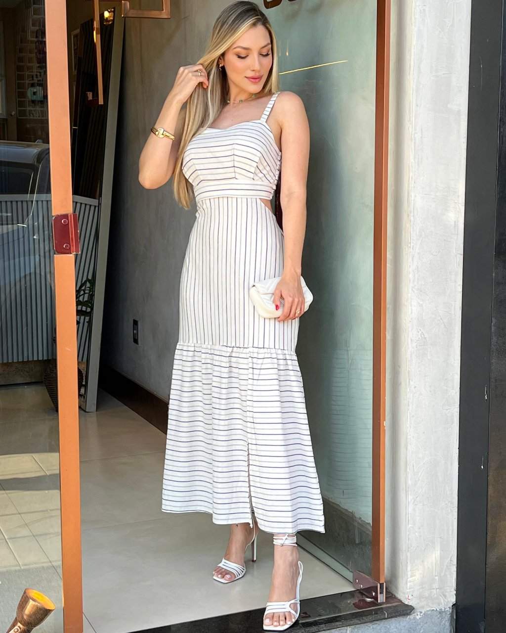 Vestido midi Genevive 