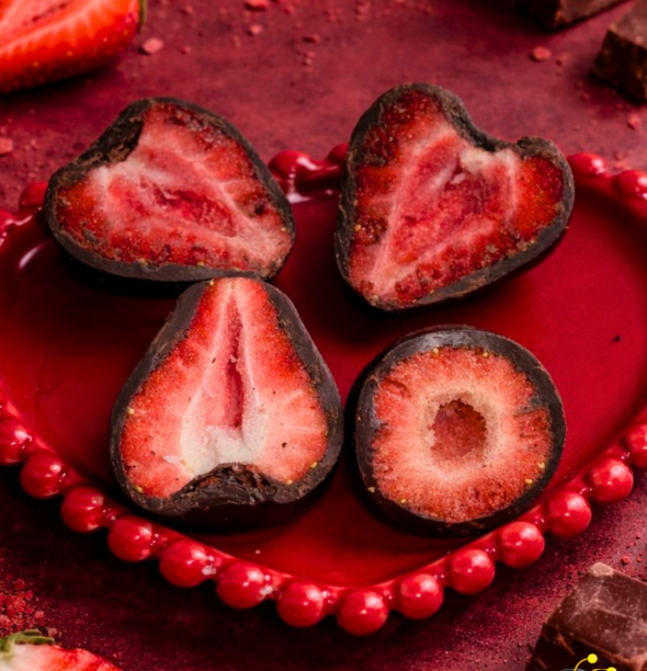 Morango c/ Chocolate Meio Amargo - 100g 