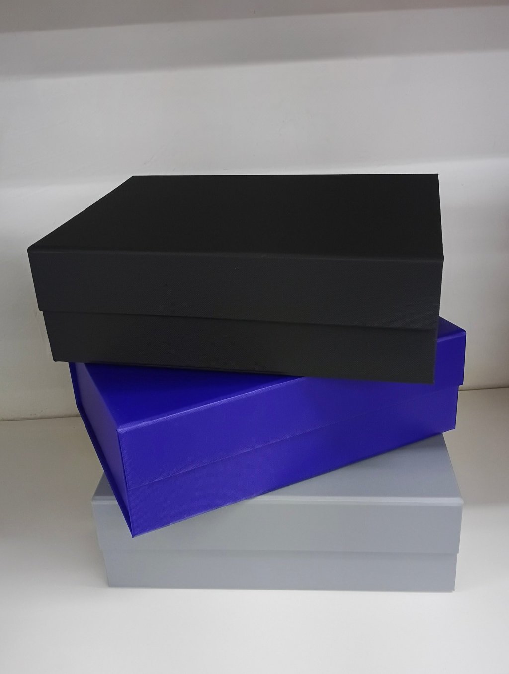 Caixa p/Presente Rígida c/Fechamento em Imã 1900071 24x17x8cm