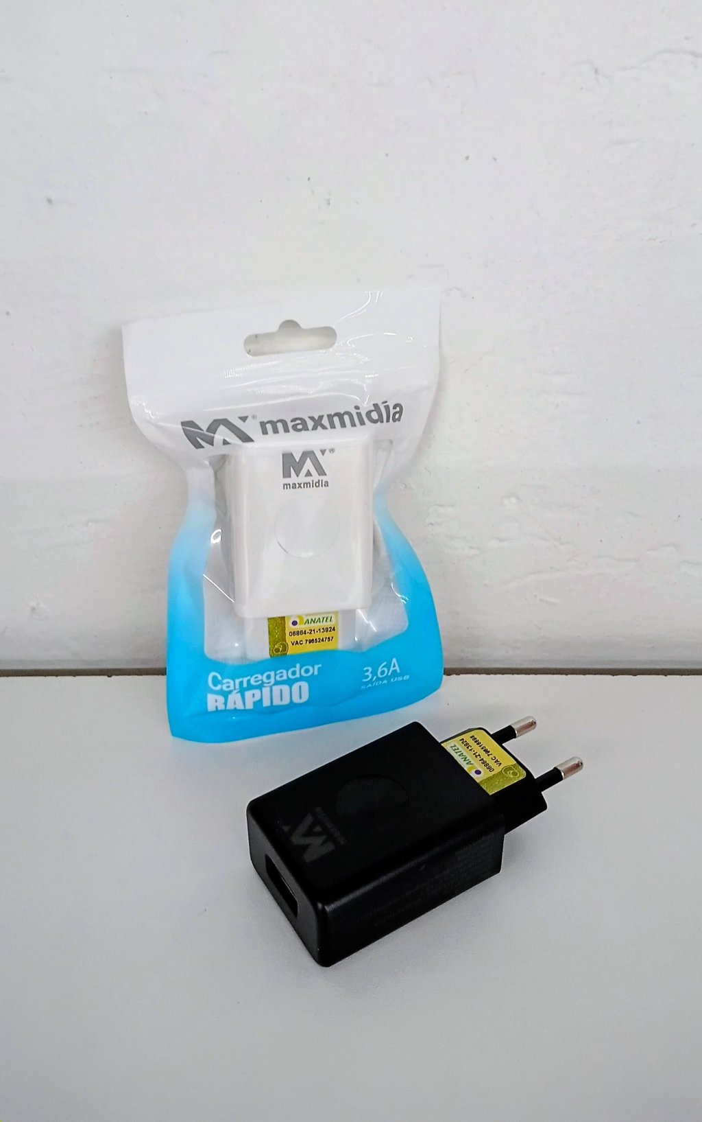 Tomada USB MAX-CAR168 3.6A