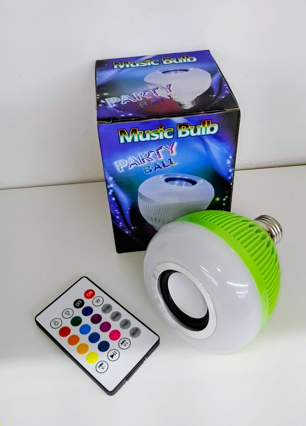 Lâmpada Bluetooth LAMP129 Várias Funções 