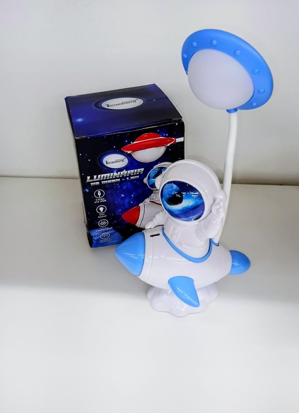 Luminária Recarregável Astronauta HQ59722