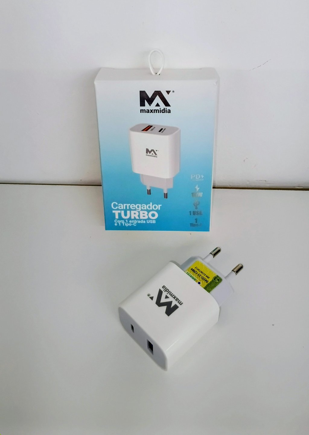 Tomada Tipo C e USB MAX-CAR149 15W 3.0A 