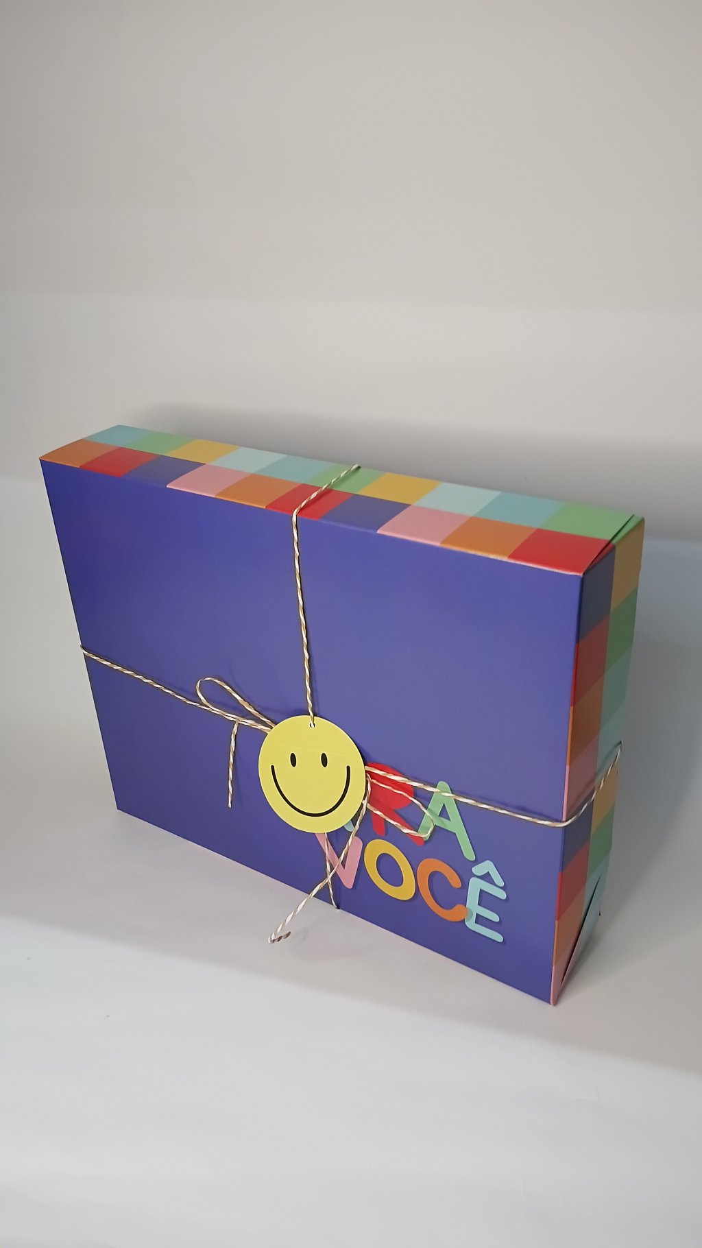 Caixa Presente c/Fechamento 13008111 30x24x6cm