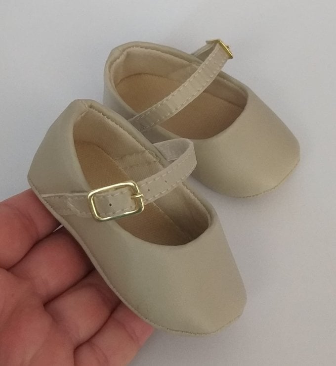 Sapatinho Courino Marfim (fivela)