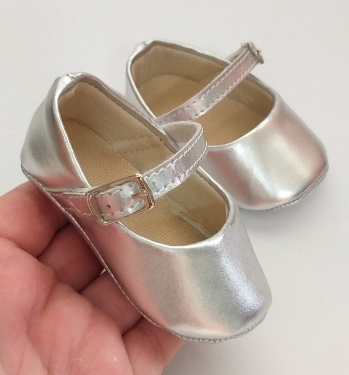 Sapatinho Verniz Prata (Fivela)