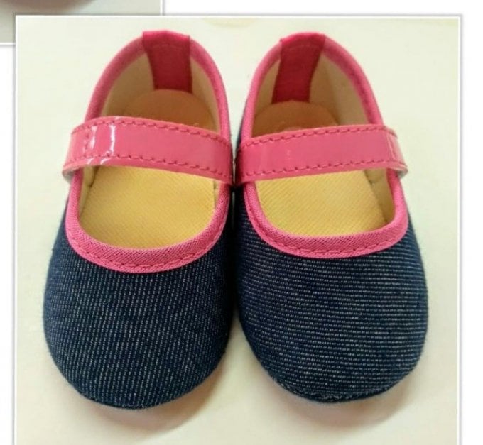 Sapatinho Jeans com Pink (Velcro)