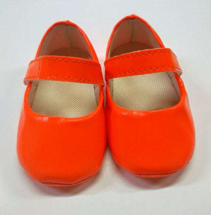 Sapatinho Verniz Neon Laranja 