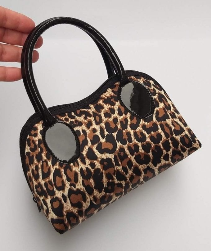 Bolsinha de Mão Estampada Onça Preta 