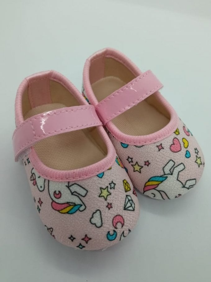 Sapatinho Estampado Unicórnio Rosa 
