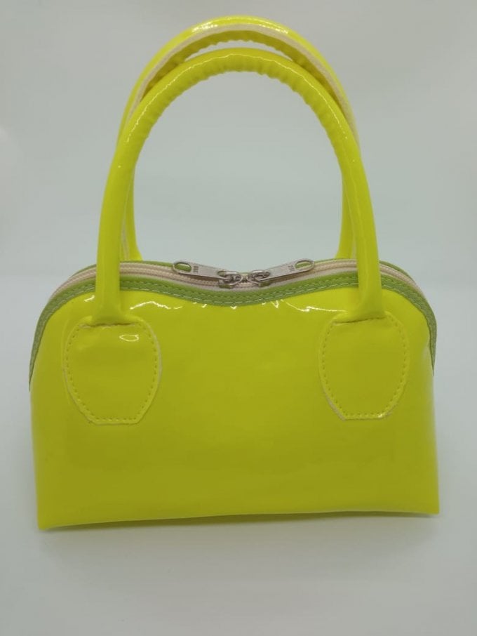 Bolsinha de Mão Verniz Neon Verde Limão 