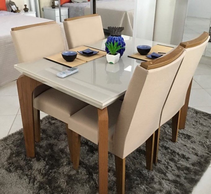 Mesa com 4 cadeiras Londrina PR/SR